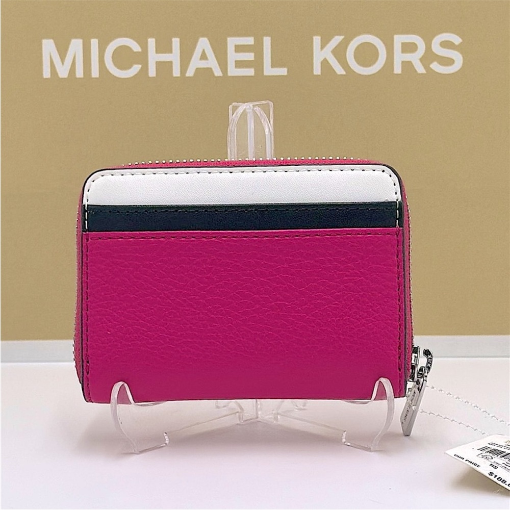 Michael Kors Jet Set Travel Medium Color-Block Wallet
DRAGONFRUIT MULTI
NWT - Picture 6 of 12